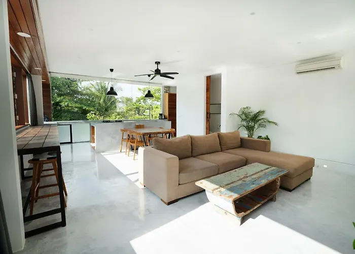 Villa Sassy - Stunning Private Award Winning Oasis